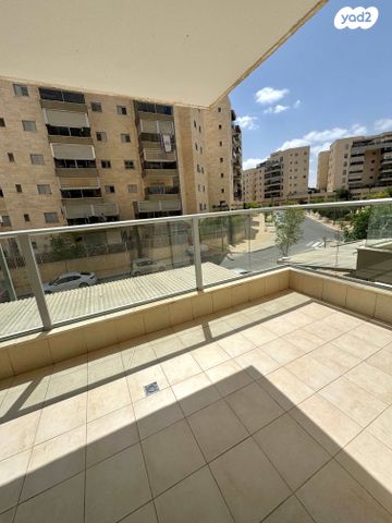 דירה, שדרות הערים התאומות, רמות הרכס, באר שבע