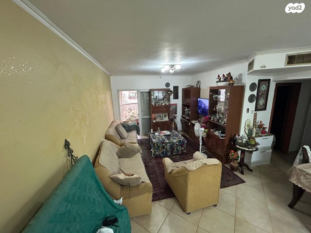 דירה, נחום שריג 11, רמות הרכס, באר שבע