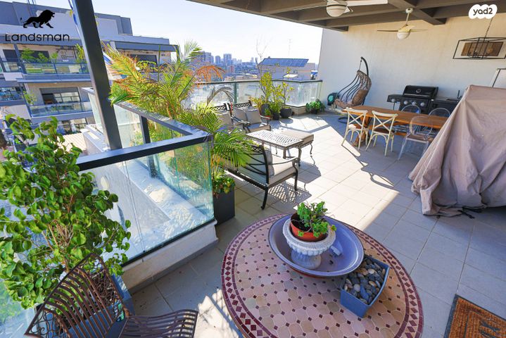 גג/ פנטהאוז, בני משה, ד' / מערב מרכז העיר, רחובות