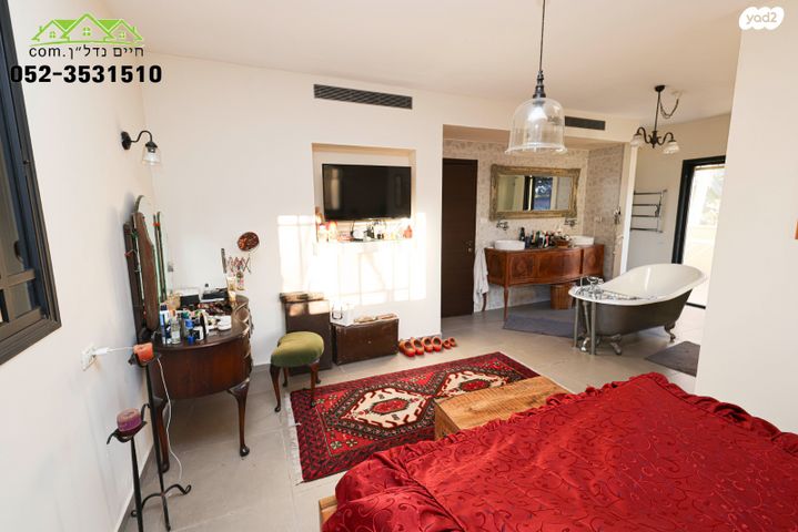 דו משפחתי, בית דגן