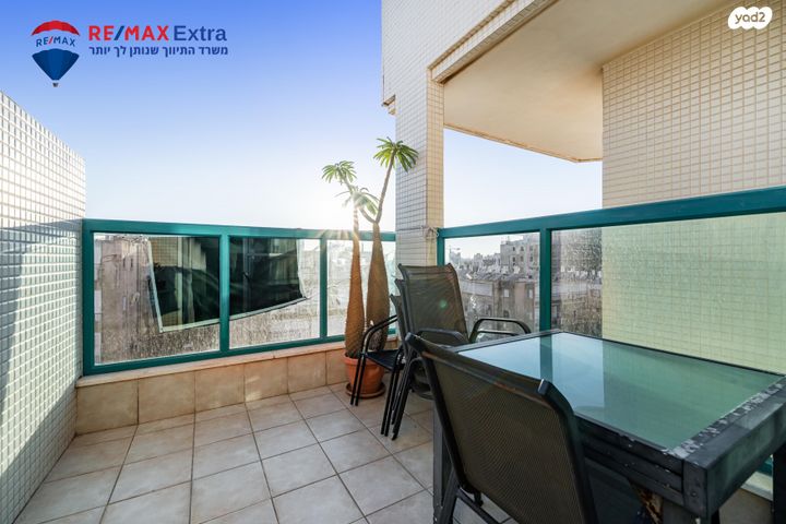 גג/ פנטהאוז, כצנלסון 31, בת ים