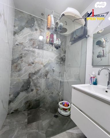 דירה, יחיאל וייסנברג, קנדי, אור עקיבא