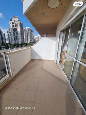 דירה, זלמן שז"ר, רמת פולג, נתניה