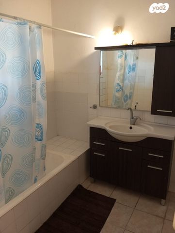 דירה, הרימון, רמז, מערב ותיק, ראשון לציון