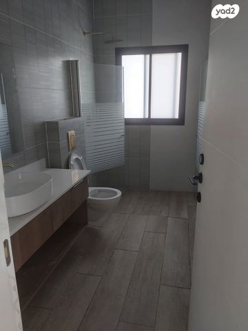 בית פרטי/ קוטג', בנימינה גבעת עדה