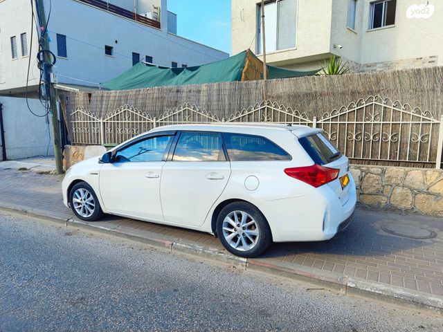 מודעת רכב טויוטה אוריס
