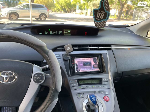 מודעת רכב טויוטה פריוס