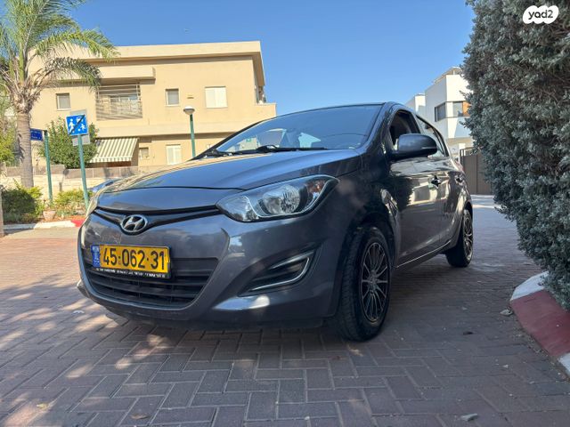 מודעת רכב יונדאי i20