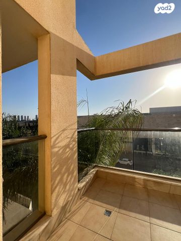 דירה, שדרות טום לנטוס 25, קרית השרון, נתניה