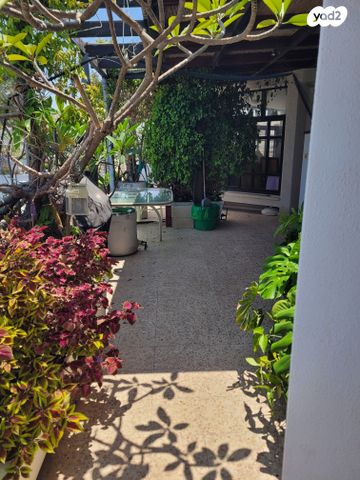 גג/ פנטהאוז, קרית קריניצי, רמת גן