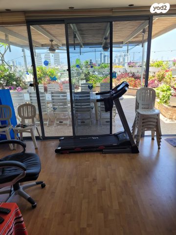 גג/ פנטהאוז, קרית קריניצי, רמת גן