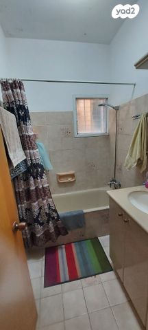 דירה, יחזקאל דנין, לב העיר, בת ים