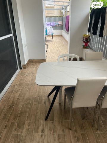 דירת גן, צאלים, נאות רחל, חולון