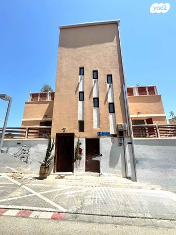 דירה, סלסלה, עג'מי, גבעת העליה, תל אביב יפו