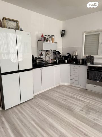 החשמונאים 30