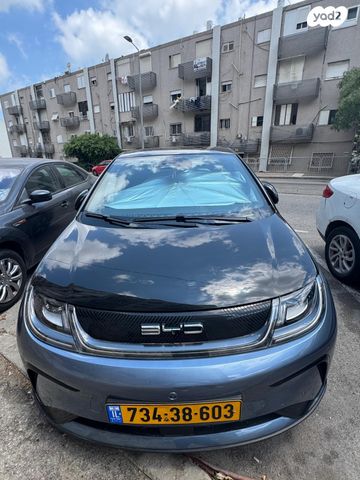 מודעת רכב בי.ווי.די דולפין