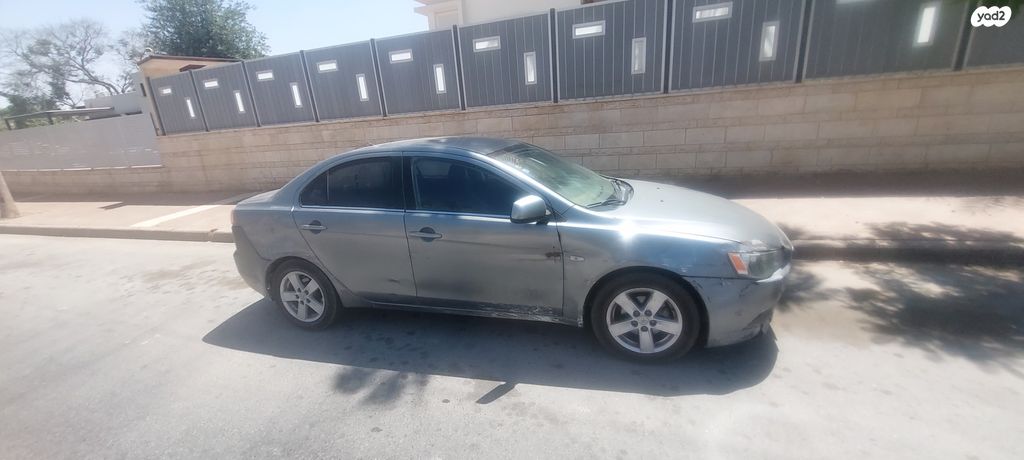 מודעת רכב מיצובישי לנסר