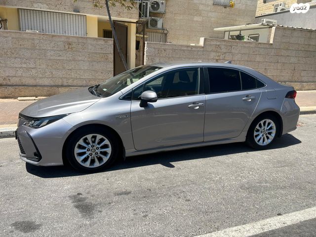 מודעת רכב טויוטה קורולה