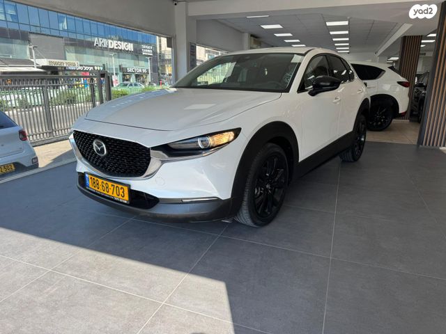 מודעת רכב מאזדה CX-30