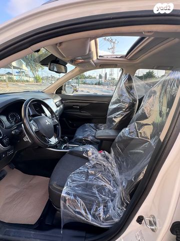 מיצובישי אאוטלנדר