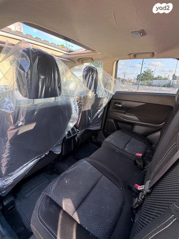 מיצובישי אאוטלנדר