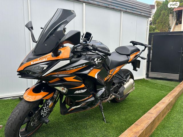 קאוואסאקי Z1000SX