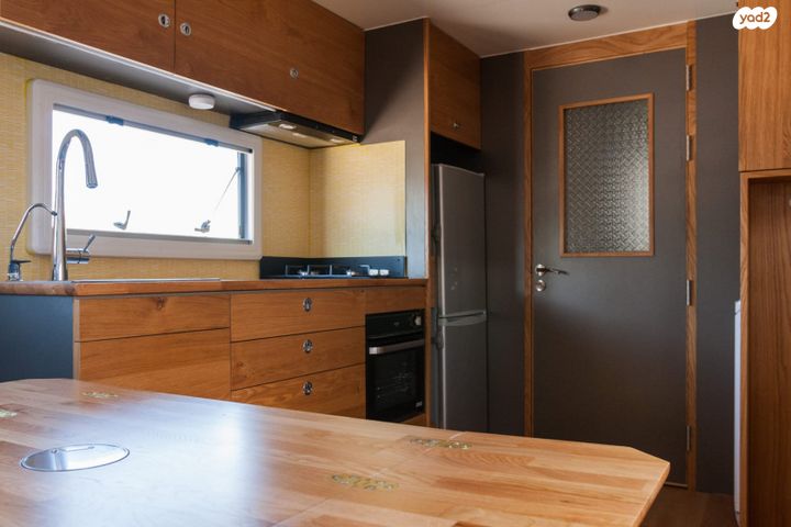 ממונע אוטוקראוון