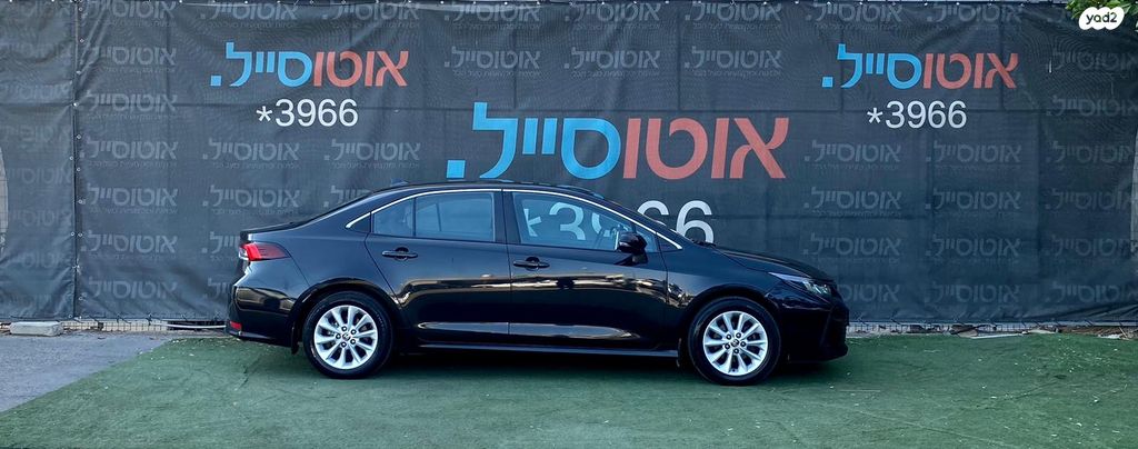 טויוטה קורולה