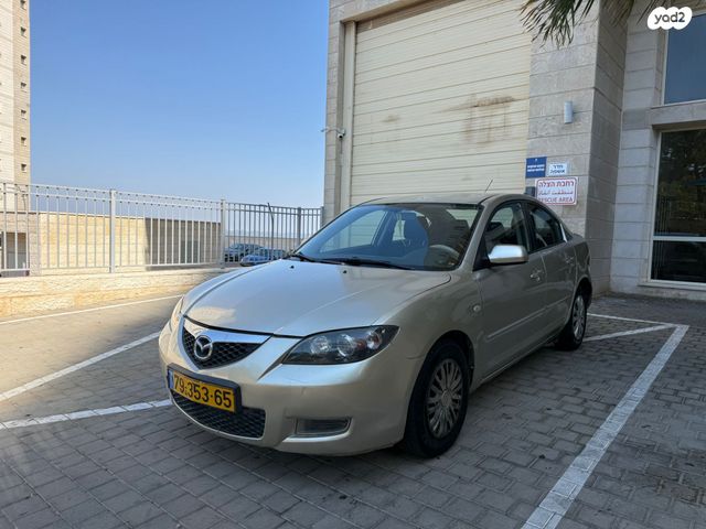 מודעת רכב מאזדה 3
