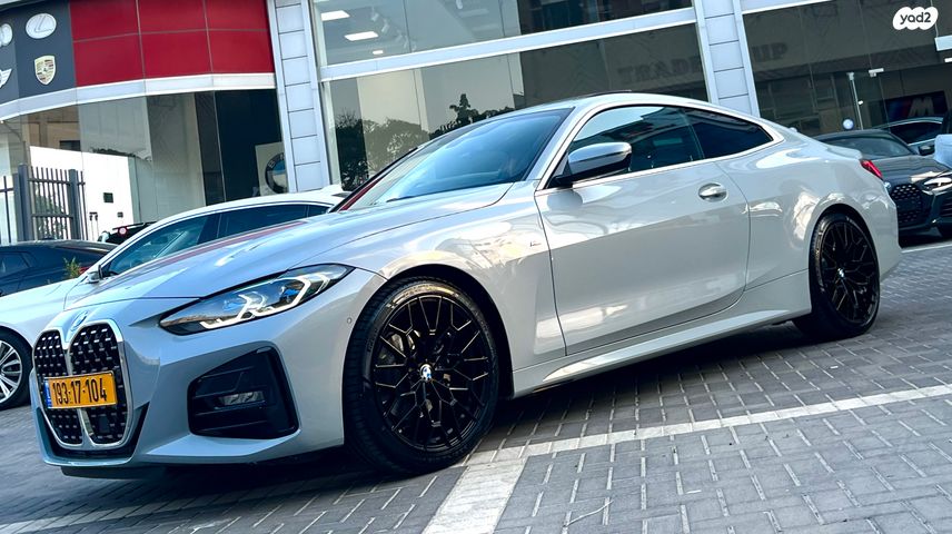 מודעת רכב ב מ וו סדרה 4