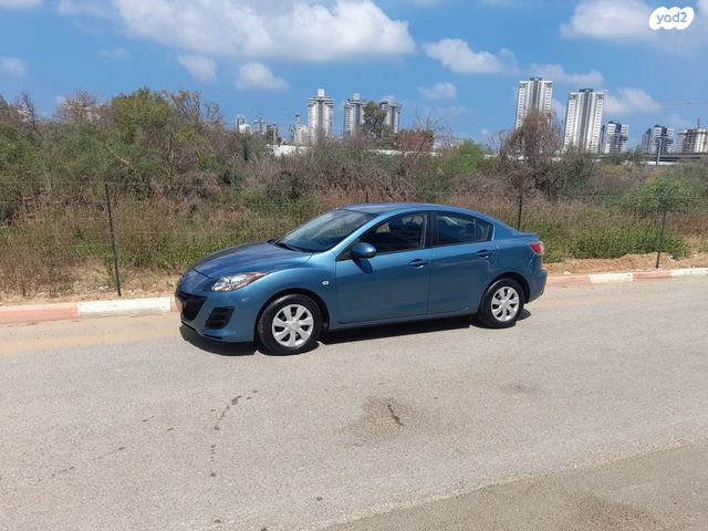 מודעת רכב מאזדה 3