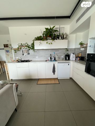 דירה, הקרן 1, גליל ים (מתחם הכוכבים), הרצליה