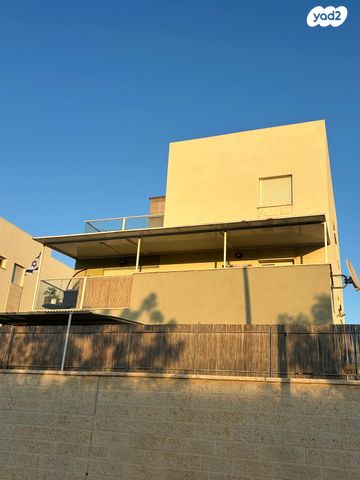 גג/ פנטהאוז, שדרות השיטה 30, קרית מנחם, אופקים