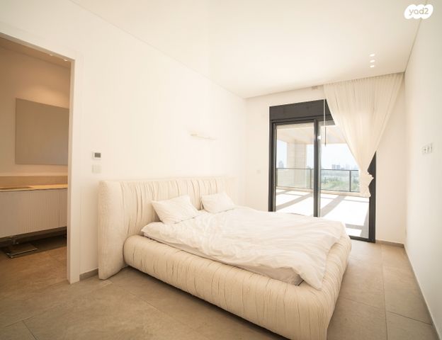 גג/ פנטהאוז, רב אלוף רפאל איתן 36, רמת אפעל, רמת גן