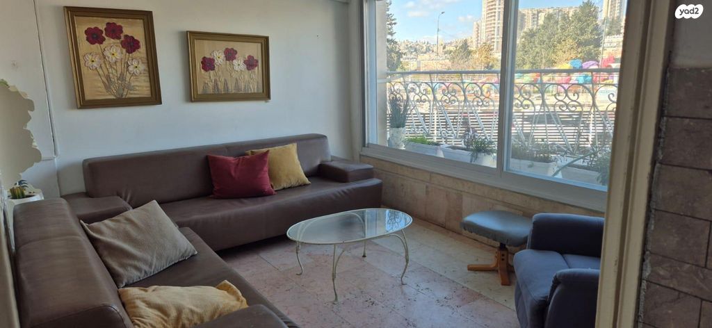 דירה, אריה בעהם 3, פת, ירושלים