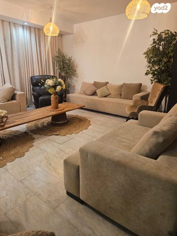 דו משפחתי, משעול הדקלים 18, רמות, ירושלים