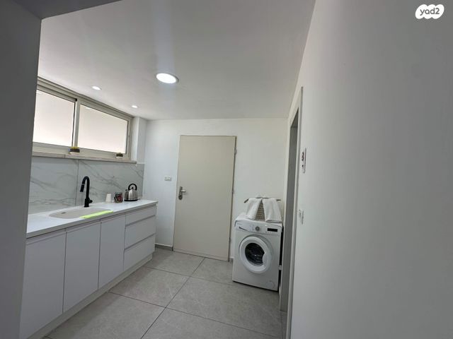 תיירות ונופש, יוסף טרומפלדור 47, שיכון ב', קרית שמונה