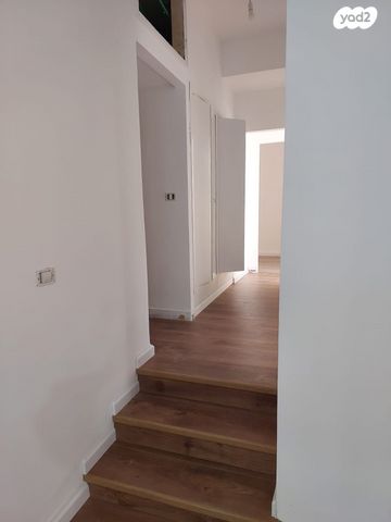 דירה, צדקיהו 7, כרמליה, חיפה