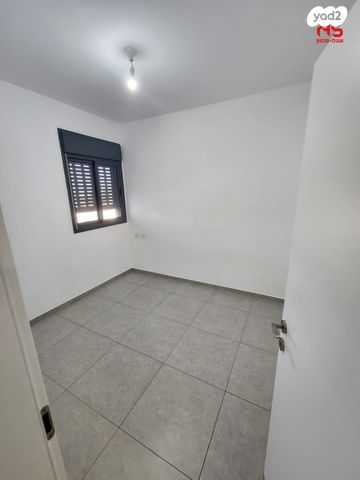 דירה, איסר הראל, נווה אור, אור עקיבא