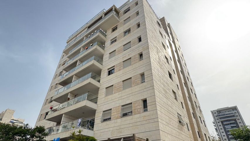 דירה, פרופ' יהודית בירק 4, רחובות המדע, רחובות