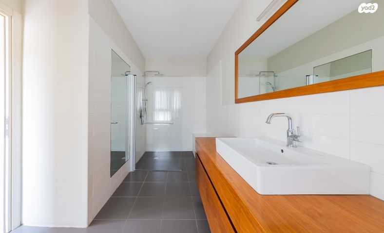 דו משפחתי, מתחם 19 - 20 (מתחם הפרחים), הוד השרון