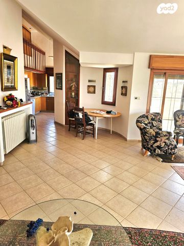 גג/ פנטהאוז, משה קול, בית הכרם, רמת בית הכרם, ירושלים