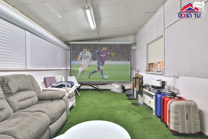 גג/ פנטהאוז, קרית מוצקין