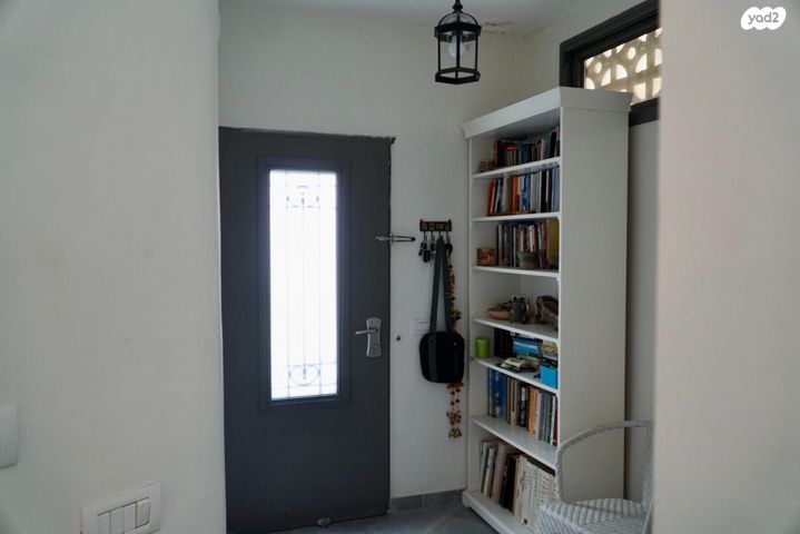 דירת גן, אוז'שקובה, תל אביב יפו