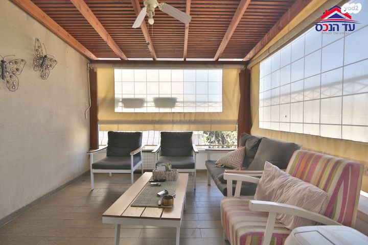 גג/ פנטהאוז, קרית מוצקין