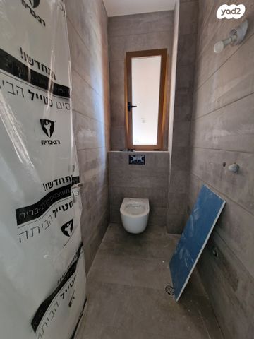 דירה, אסף, חרוזים, רמת גן