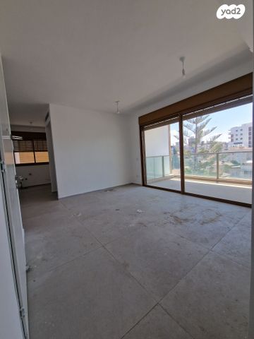 דירה, אסף, חרוזים, רמת גן