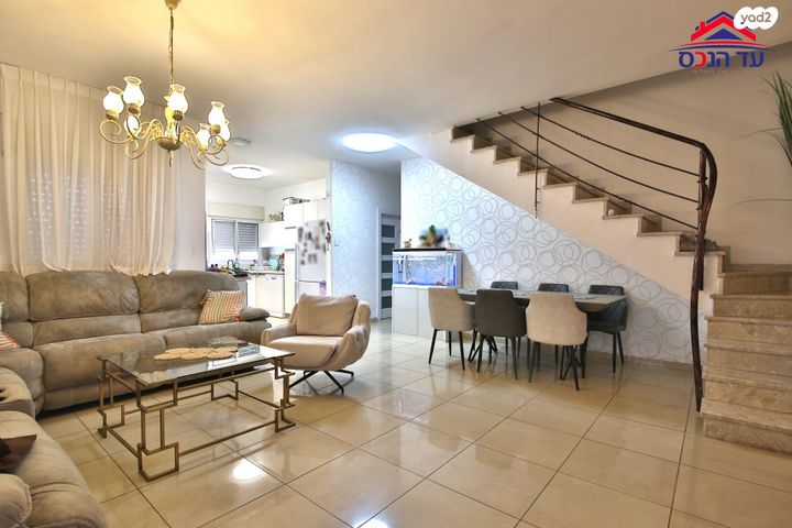 גג/ פנטהאוז