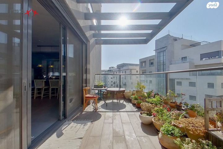 דירה, אם הקבוצות, מתחם גרינברג, הוד השרון