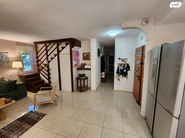 בית פרטי/ קוטג', שקד